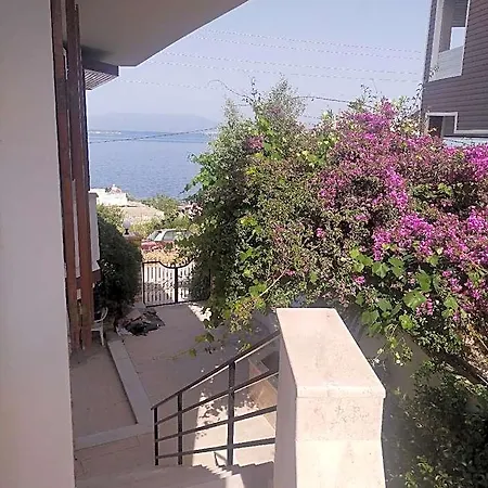 Moon & Sun Hotel